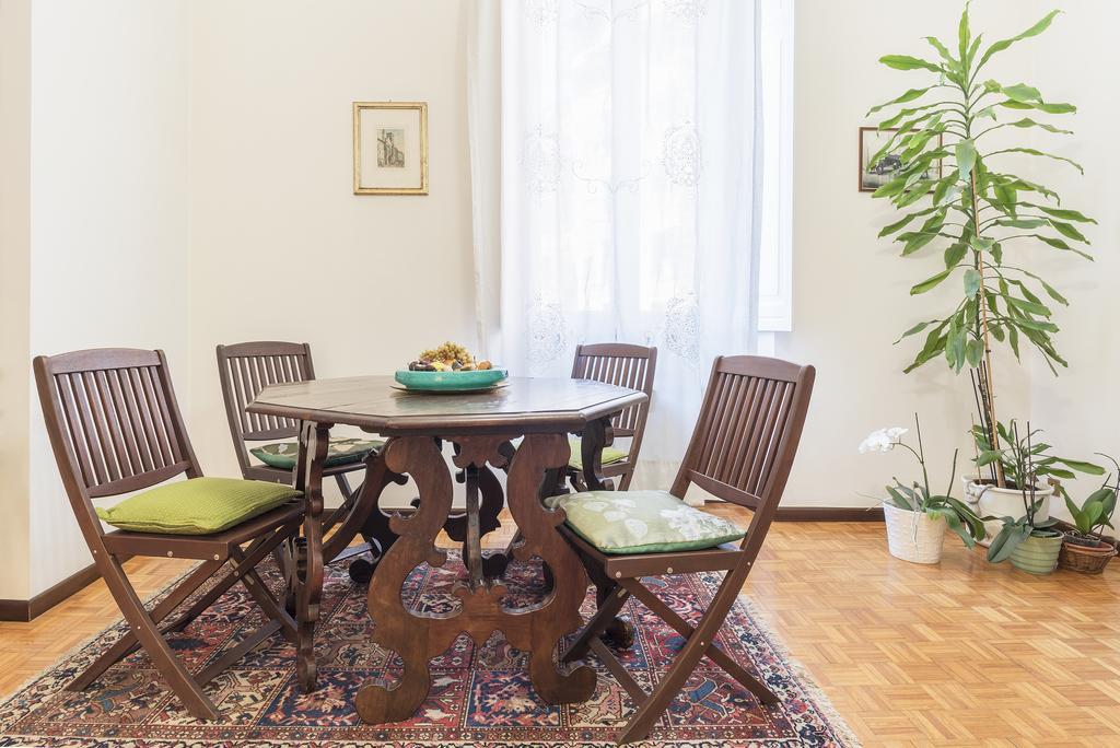 Flower'S Market Apartment - Charme Holidays Rome Buitenkant foto