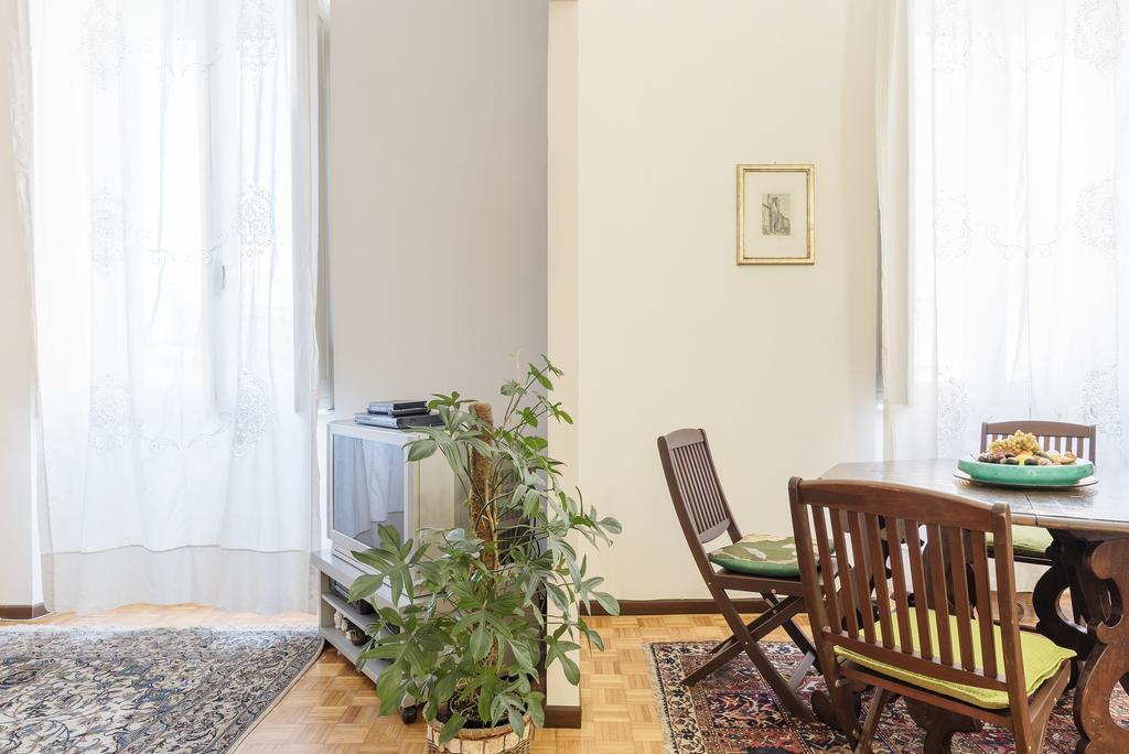 Flower'S Market Apartment - Charme Holidays Rome Buitenkant foto